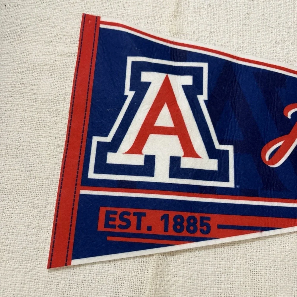 ARIZONA WILDCATS NCAA FELT PENNANT Baseball Banner Collectible